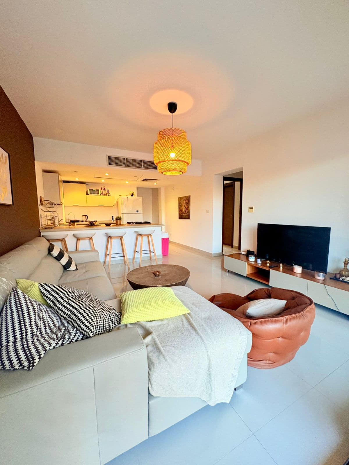 G Cribs | Poolside Oasis 2BR